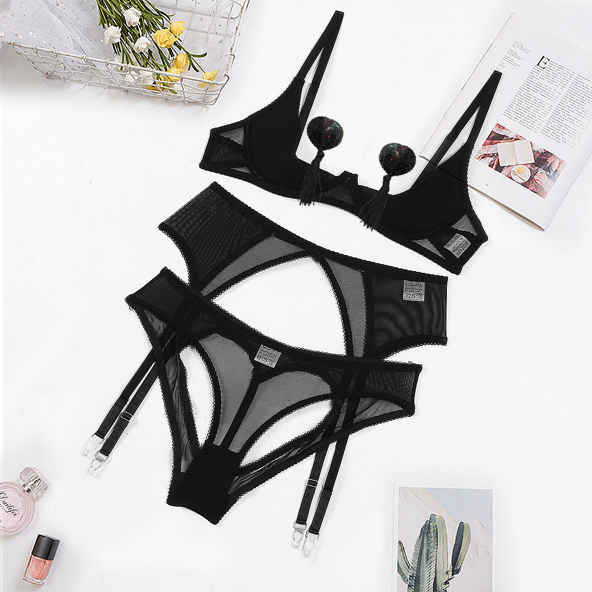 Internet celebrity lingerie bare chest with nipple sticker sexy perspective mesh peach hip four-piece female