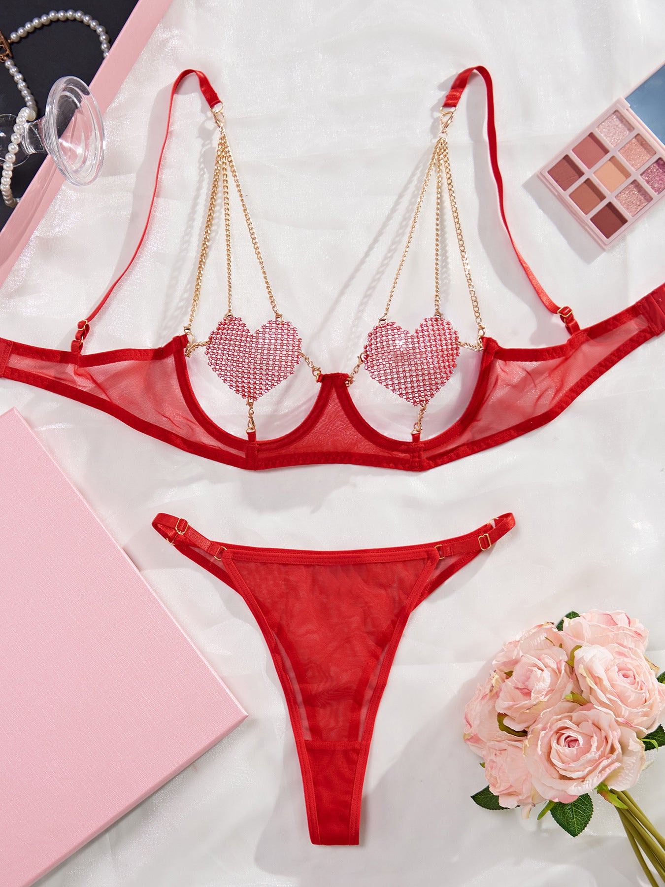 Internet celebrity lingerie breast love chain sexy perspective mesh five-piece female